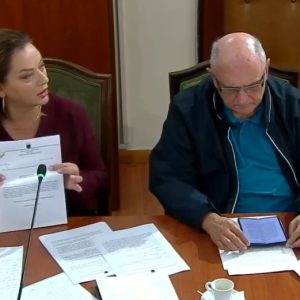 Mandati i Olta Xhaçkës/ “Ajo që ndodhi të enjten, puç parlamentar”, Vokshi: Ka rënë shteti! Vutë grupin parlamentar mbi Gjykatën Kushtetuese